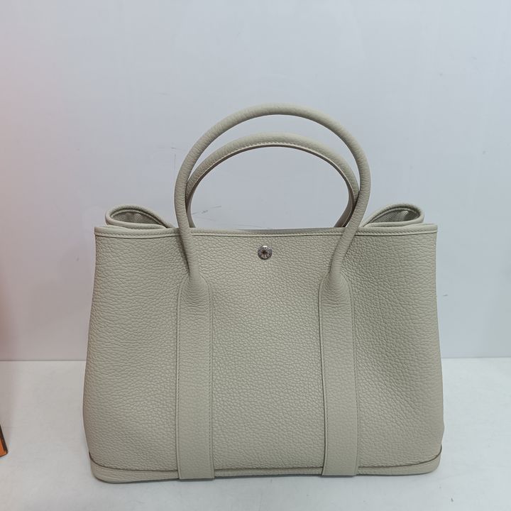 BS 1635 Hermes