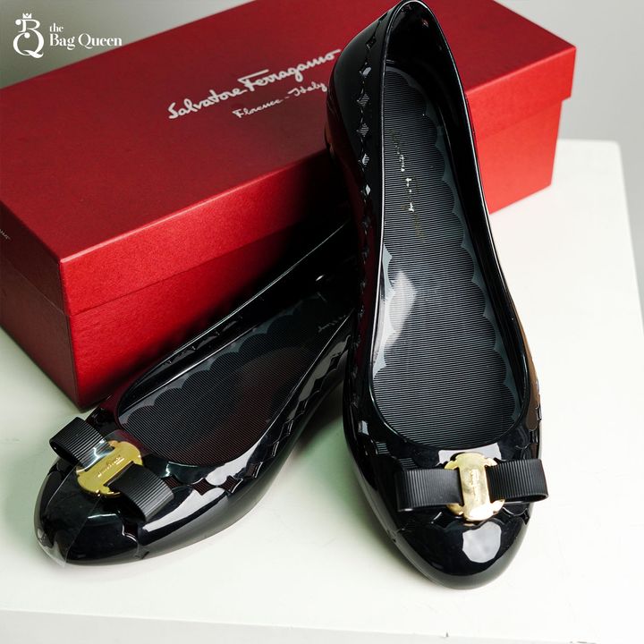 BS 1649 Ferragamo jelly shoes