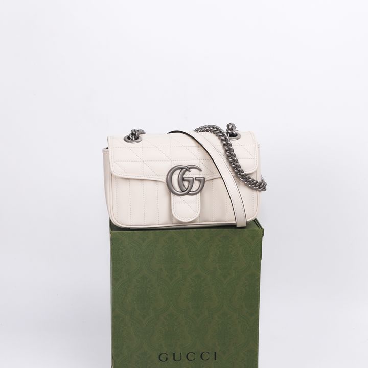 BQ 36 Gucci Marmont