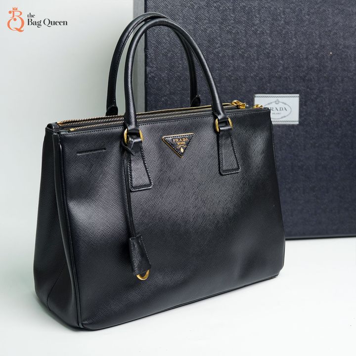 BS 1888 Prada Galleria Saffiano bag black